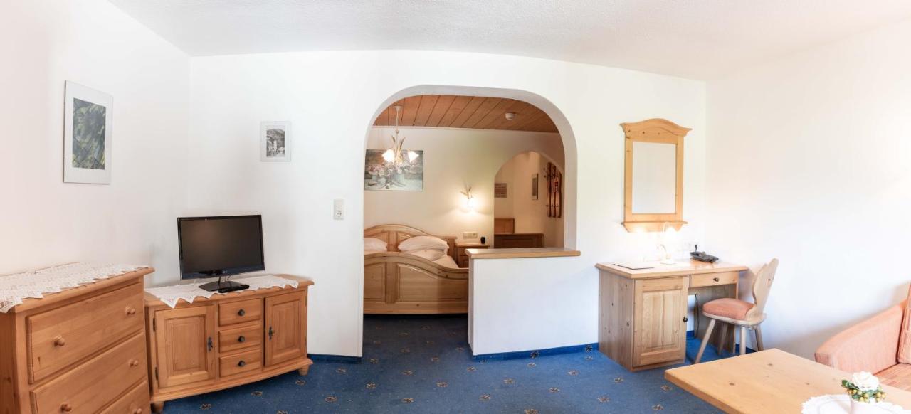 Hotel Rotlechhof Berwang Extérieur photo